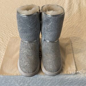 Cozy Gray Kids Boots